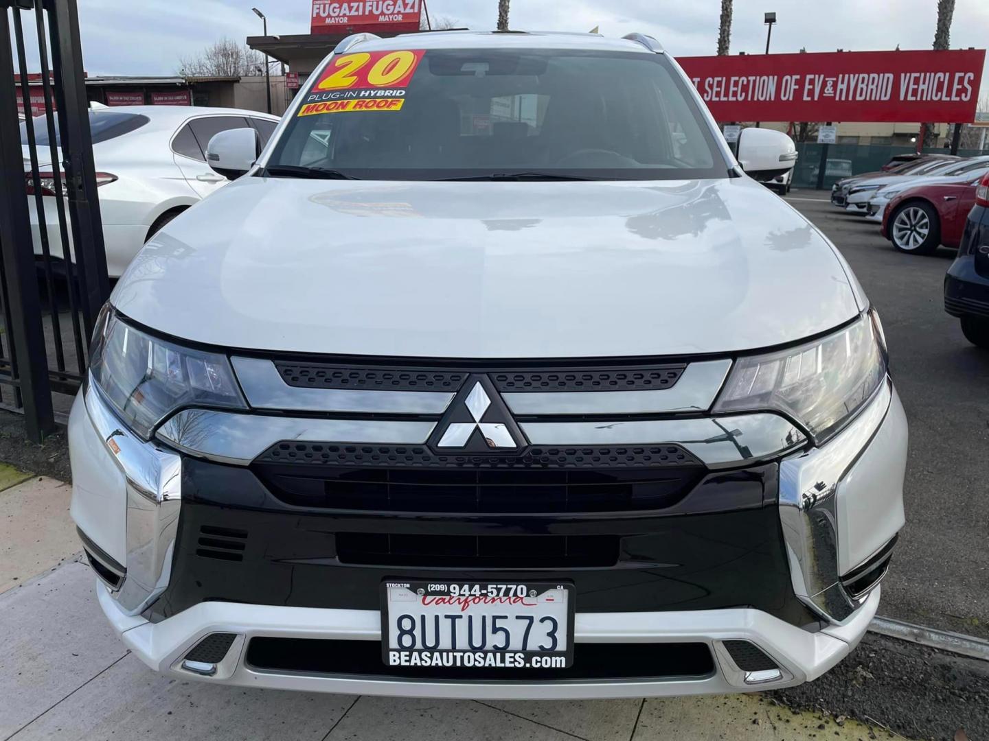 2020 WHITE /BLACK Mitsubishi Outlander PHEV (JA4J24A55LZ) , located at 744 E Miner Ave, Stockton, CA, 95202, (209) 944-5770, 37.956863, -121.282082 - PLUS TAXES AND FEES - Photo#1